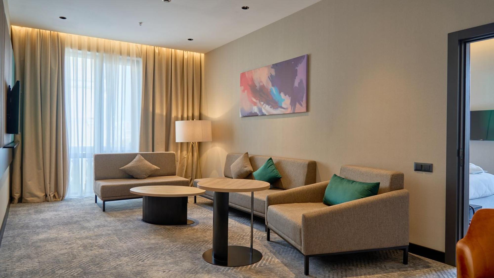 Holiday Inn Tashkent City By Ihg Bagian luar foto