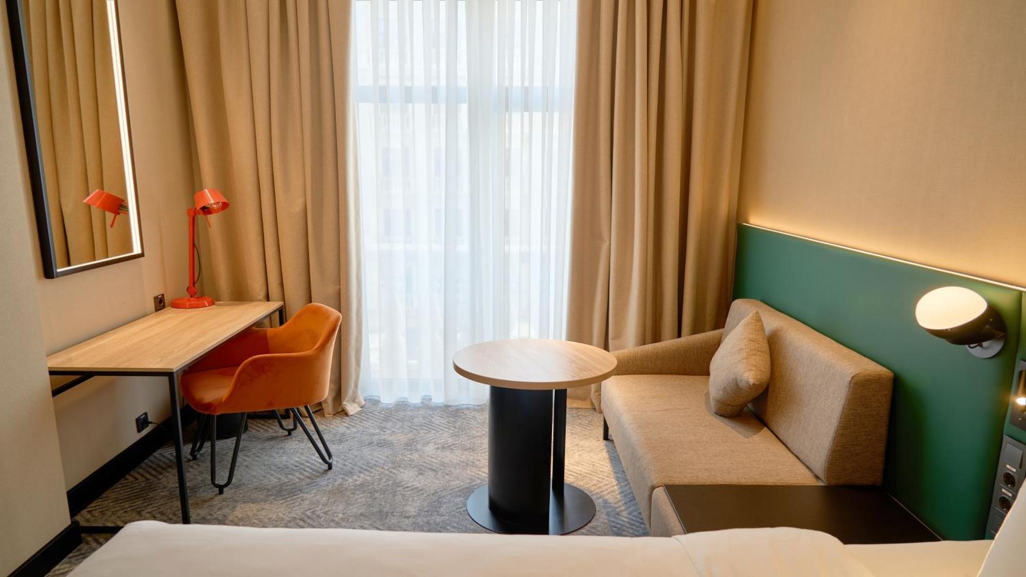 Holiday Inn Tashkent City By Ihg Bagian luar foto